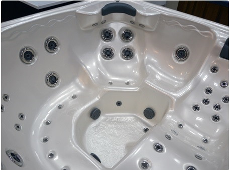 Calypso jakuzzi medence