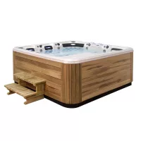 Vital Spa jakuzzi medence